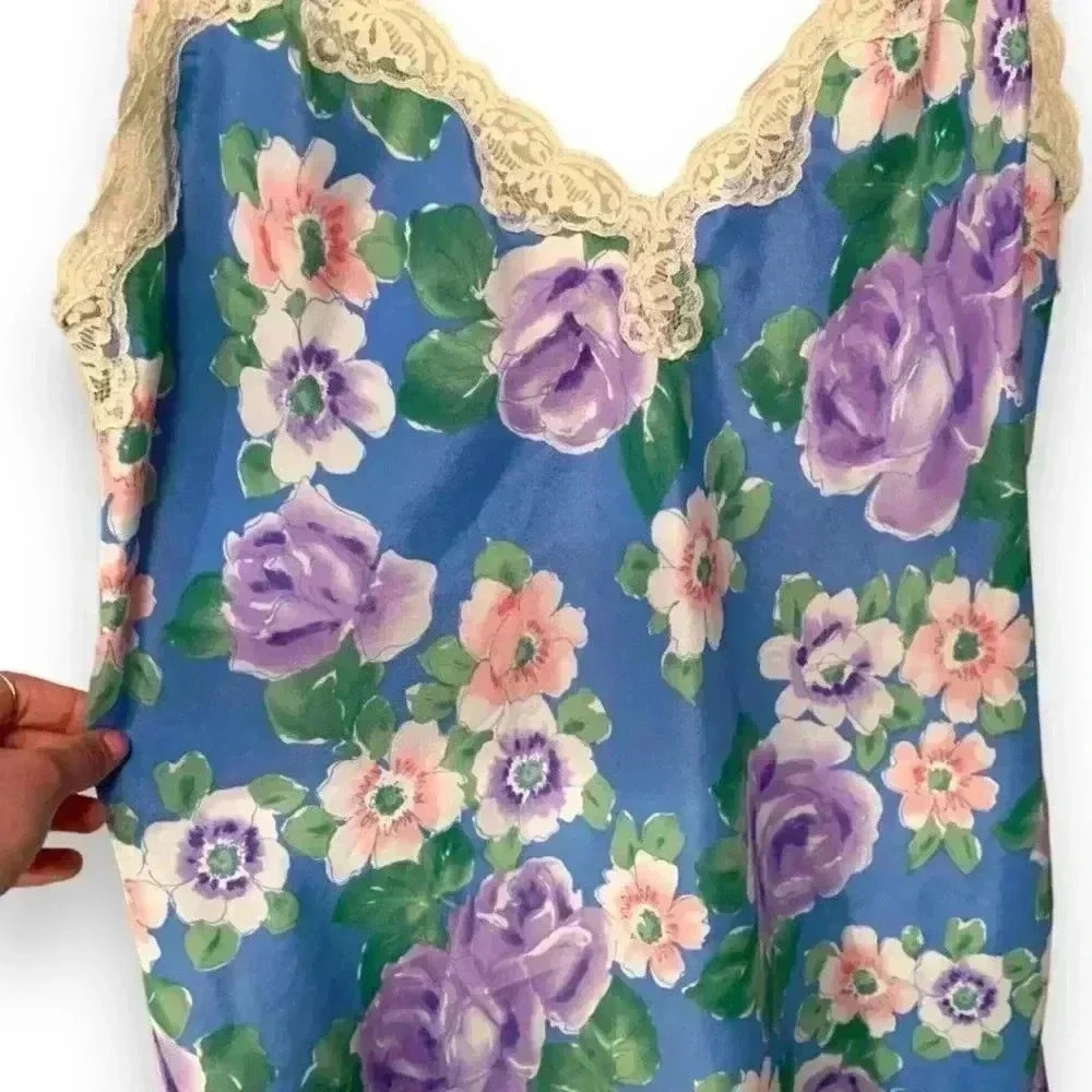 Vintage Victoria's Secret 80's/90's Gold Label Deep V Lace Floral Slip Dress - Picture 15 of 16